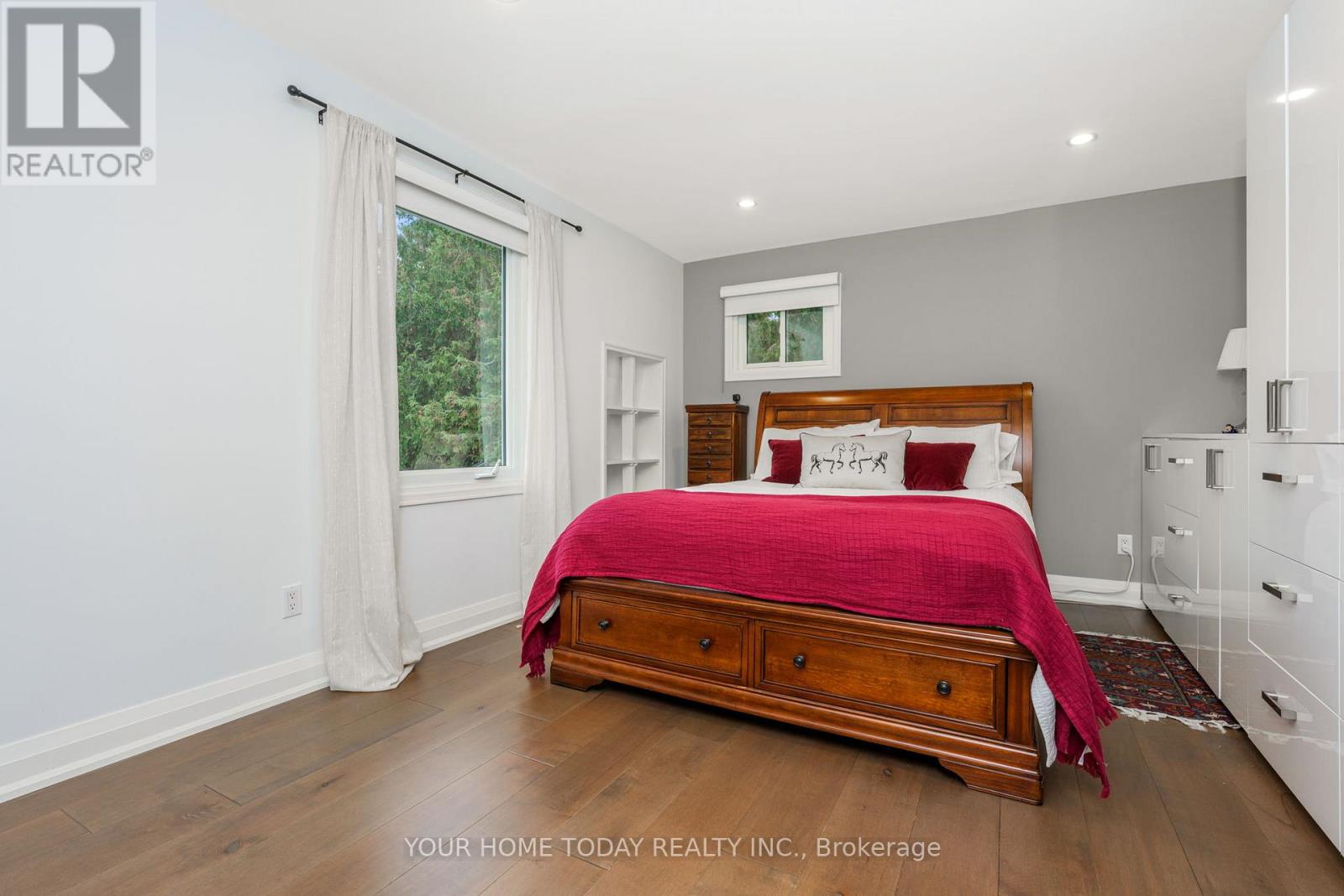 190 Main Street S, Halton Hills, Ontario  L7G 3E9 - Photo 19 - W12777280