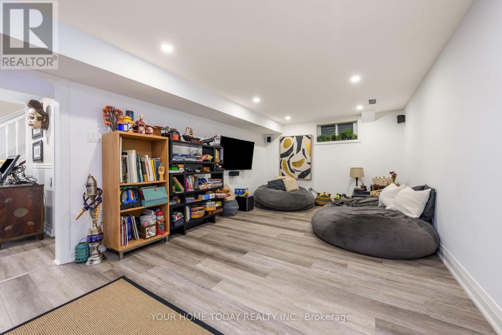 190 Main Street S, Halton Hills, Ontario  L7G 3E9 - Photo 32 - W12777280