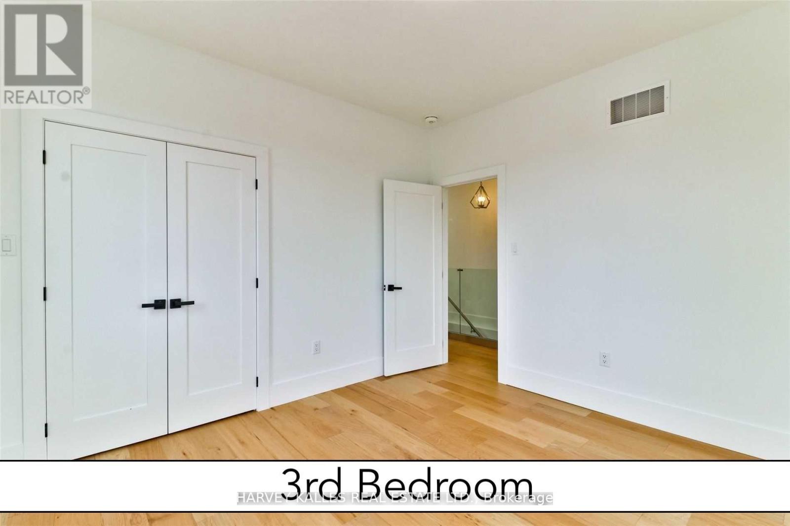 235 Lambton Avenue, Toronto, Ontario  M6N 2T5 - Photo 14 - W12777284