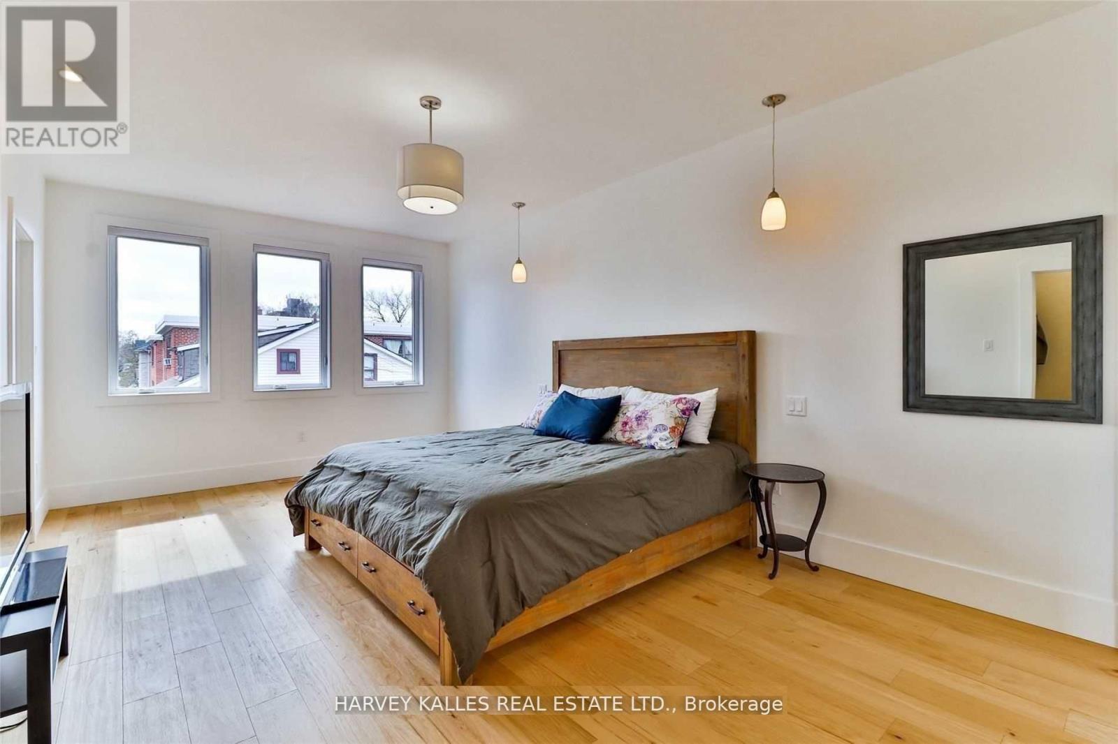 235 Lambton Avenue, Toronto, Ontario  M6N 2T5 - Photo 7 - W12777284