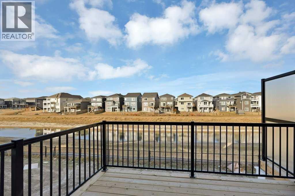 537 Chelsea Gardens, Chestermere, Alberta  T1X 2V5 - Photo 3 - A2268014