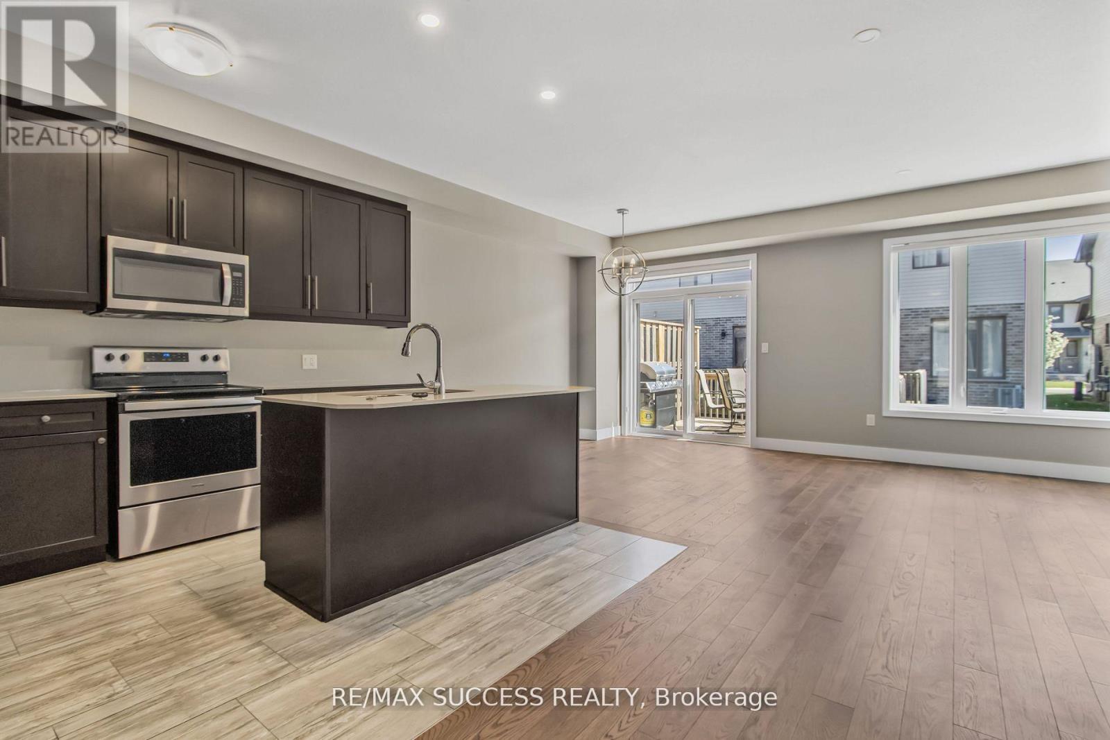 85 - 1960 Dalmagarry Road, London North, Ontario  N6G 0T8 - Photo 15 - X12777254