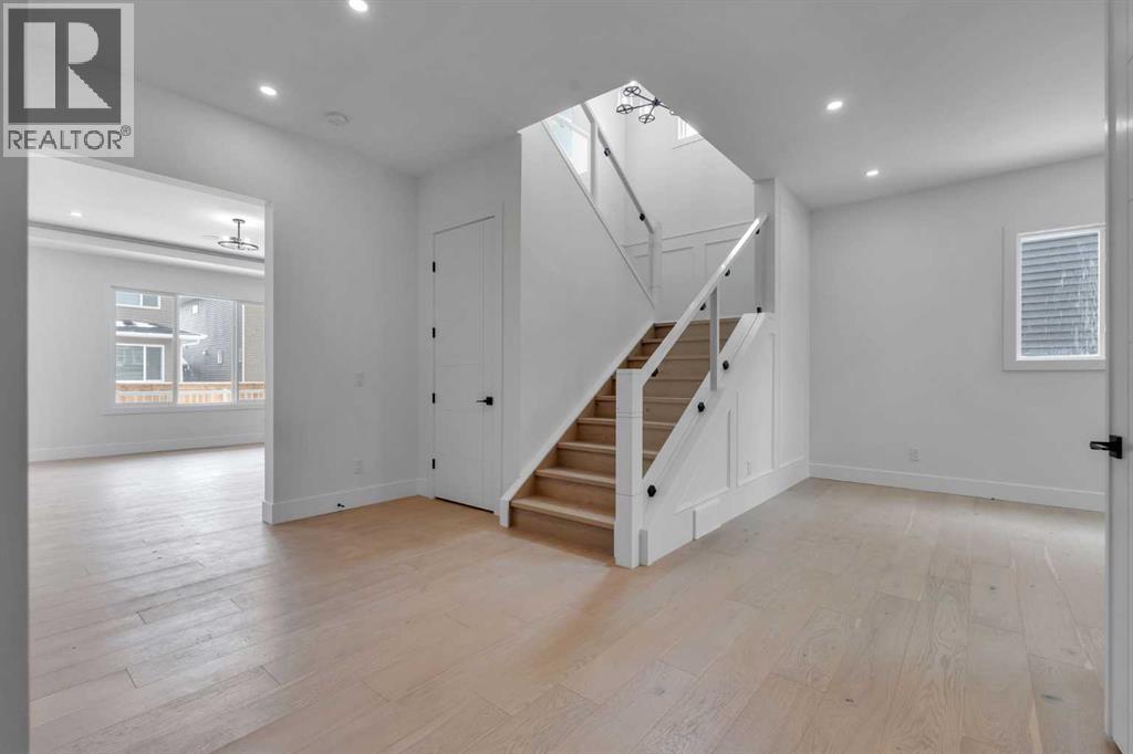 223 Kinniburgh Loop, Chestermere, Alberta  T1X 2S7 - Photo 9 - A2279252