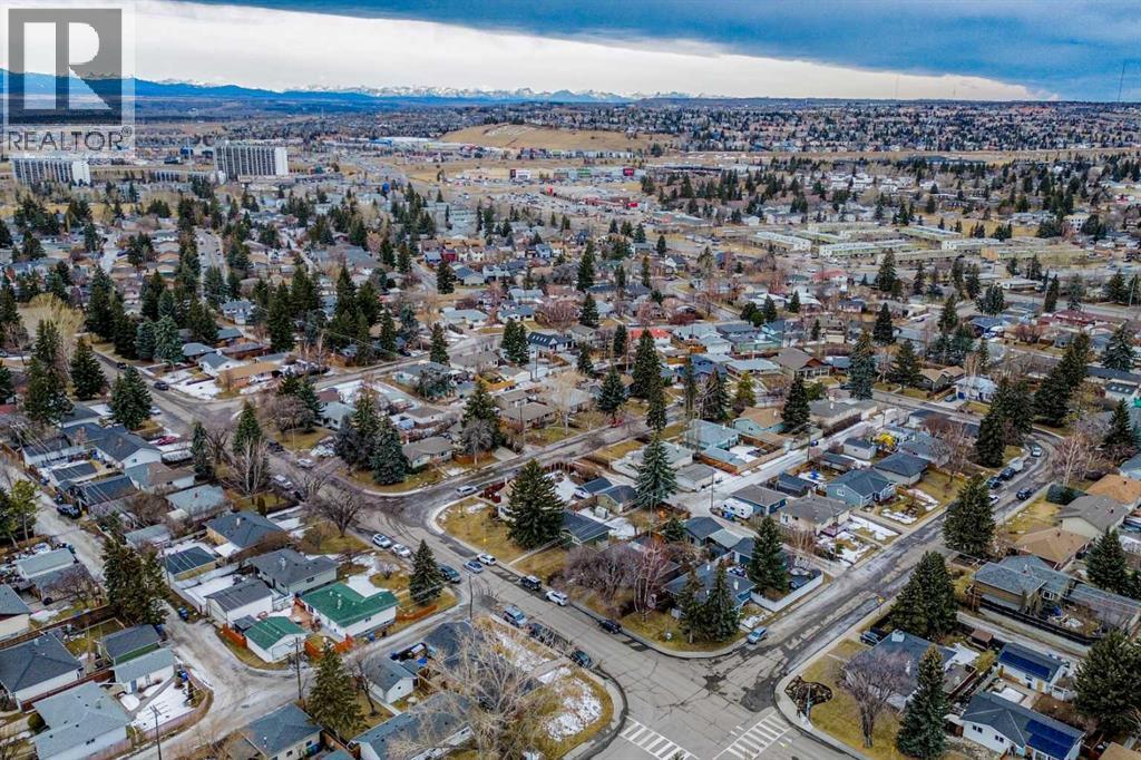 4512 41 Avenue Sw, Calgary, Alberta  T3E 1G7 - Photo 38 - A2283757