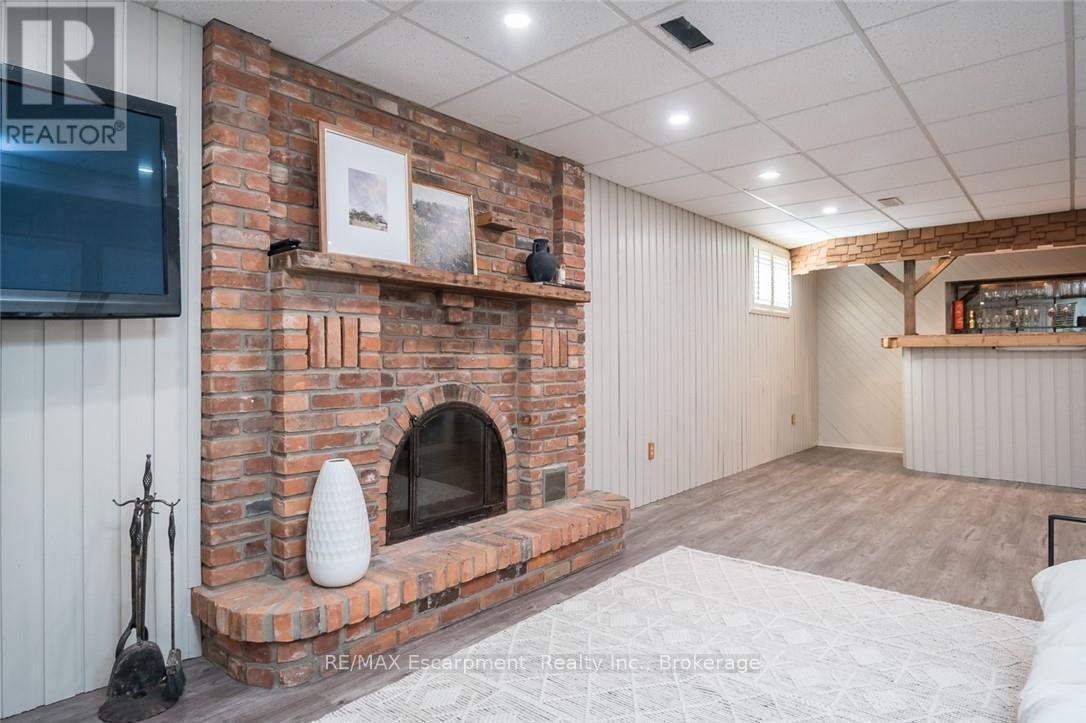 45 Amberwood Street, Hamilton, Ontario  L8J 1J1 - Photo 30 - X12777302