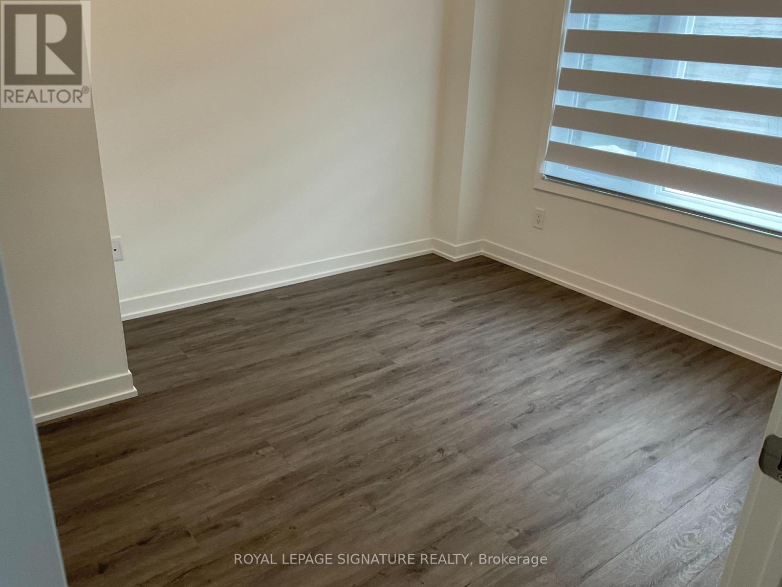 4 - 16 Marquette Avenue, Toronto, Ontario  M6A 1X9 - Photo 6 - C12775684