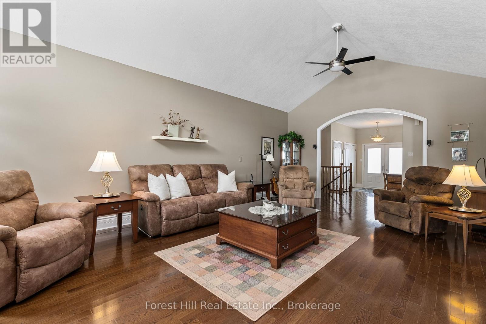 74 Wasaga Sands Drive, Wasaga Beach, Ontario  L9Z 1J4 - Photo 5 - S12777370