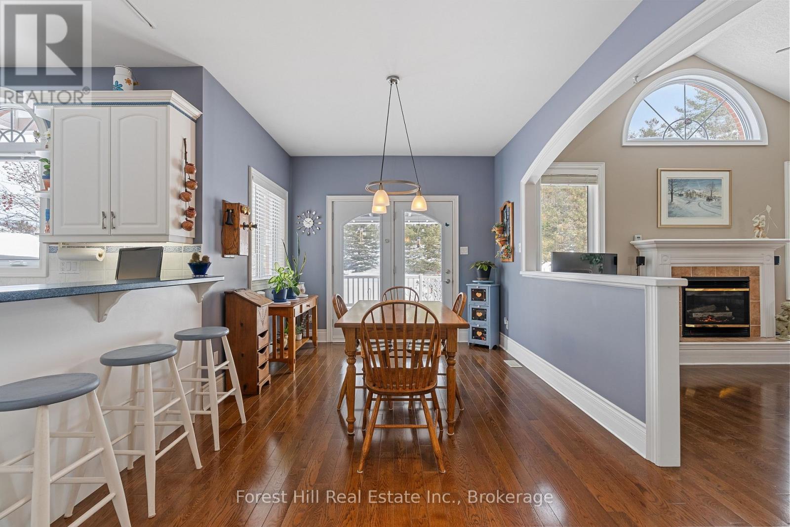 74 Wasaga Sands Drive, Wasaga Beach, Ontario  L9Z 1J4 - Photo 7 - S12777370