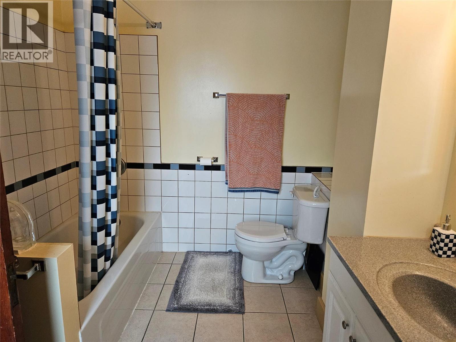 618 7th Avenue, Keremeos, British Columbia  V0X 1N0 - Photo 10 - 10375601