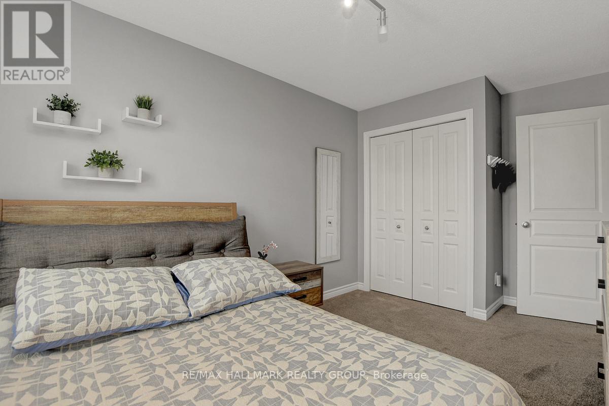 755 Bowercrest Crescent, Ottawa, Ontario  K1V 2M3 - Photo 23 - X12367118