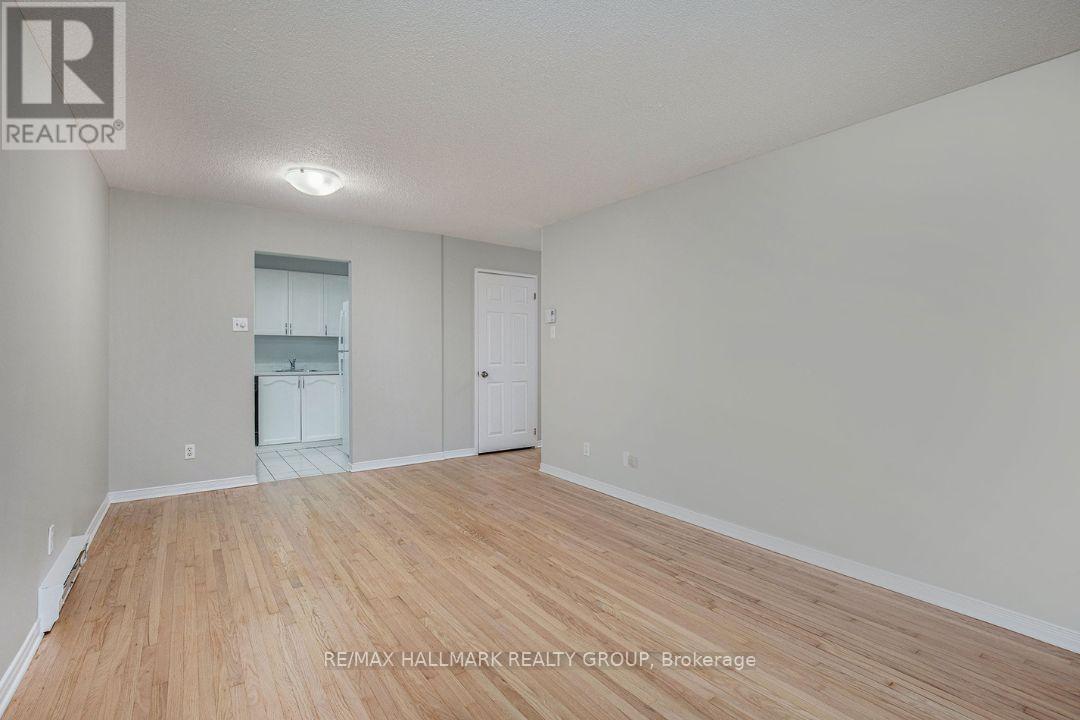 511 - 1440 Heron Road, Ottawa, Ontario  K1V 0X2 - Photo 10 - X12756814