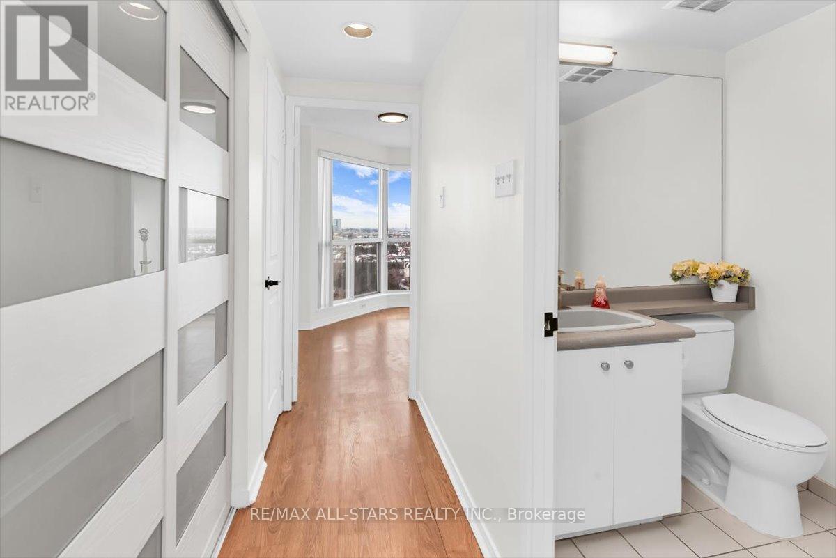 1809 - 2155 Burnhamthorpe Road W, Mississauga, Ontario  L5L 5P4 - Photo 18 - W12777454