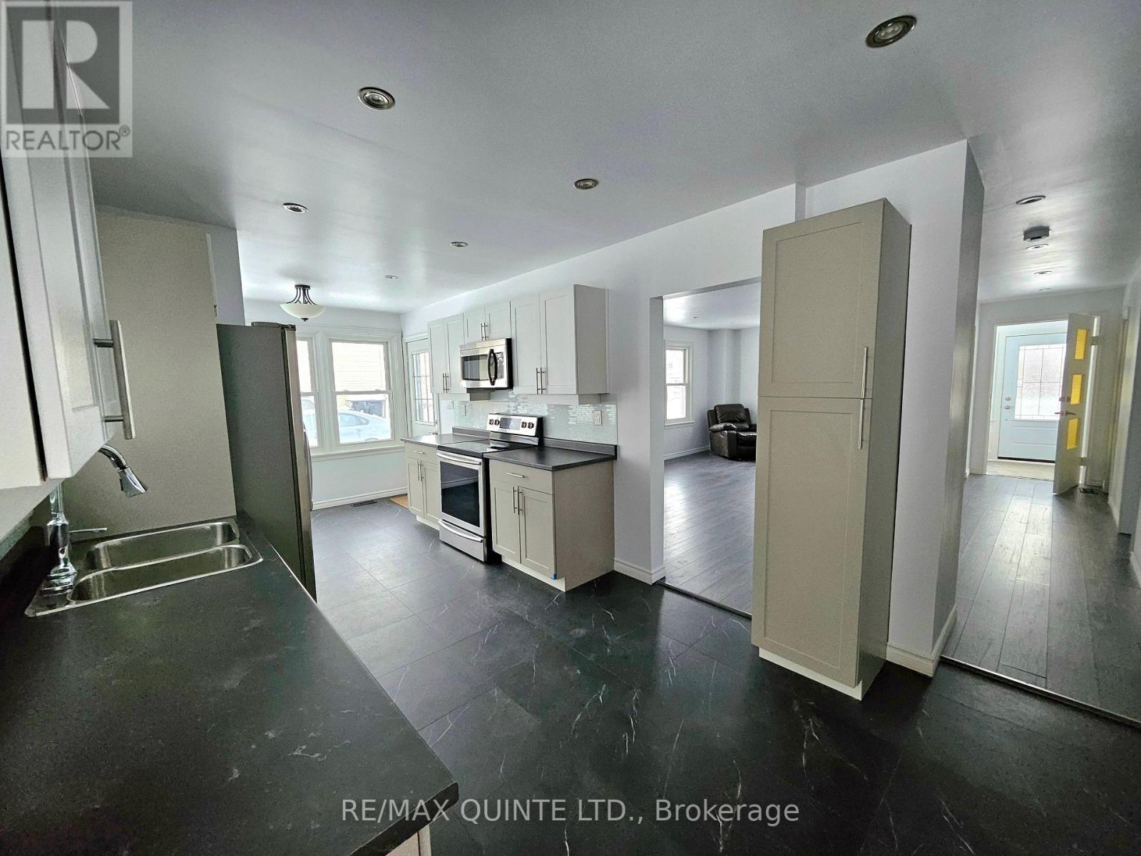 181 Burnham Street, Belleville (Belleville Ward), Ontario  K8N 3S1 - Photo 15 - X12777400