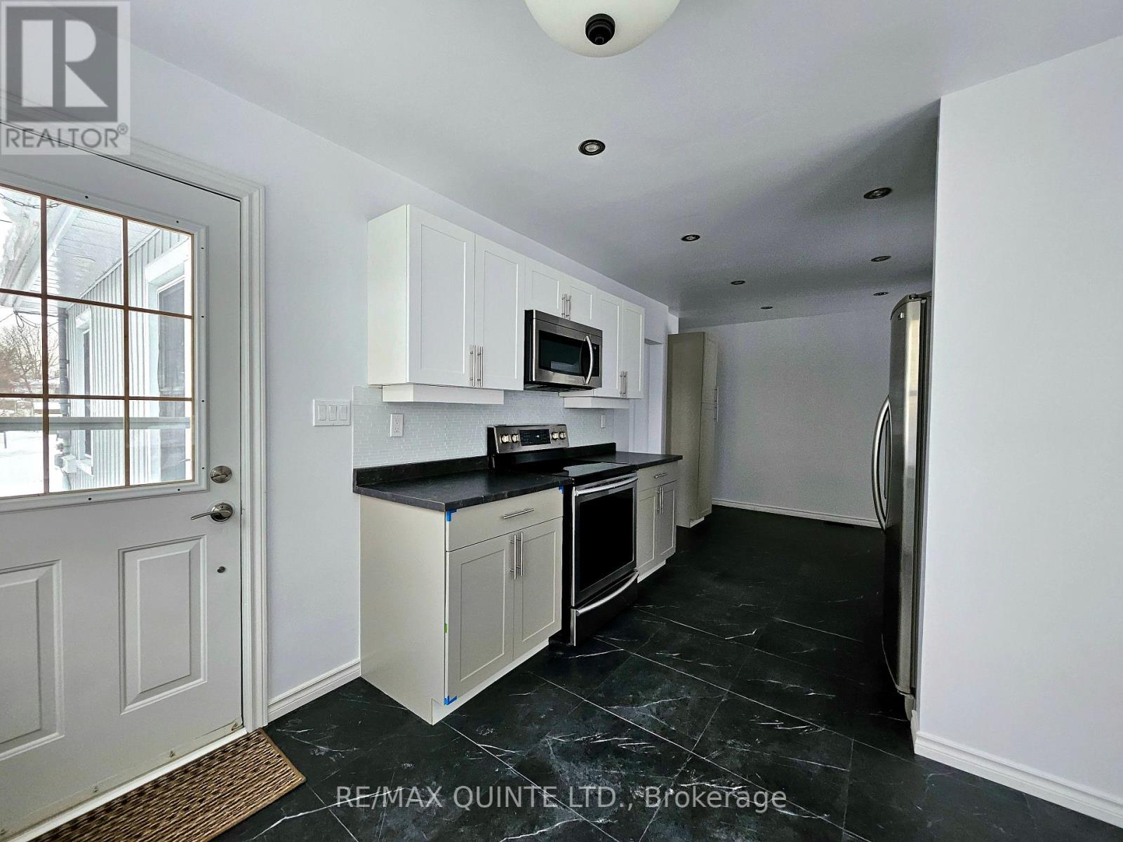 181 Burnham Street, Belleville (Belleville Ward), Ontario  K8N 3S1 - Photo 18 - X12777400