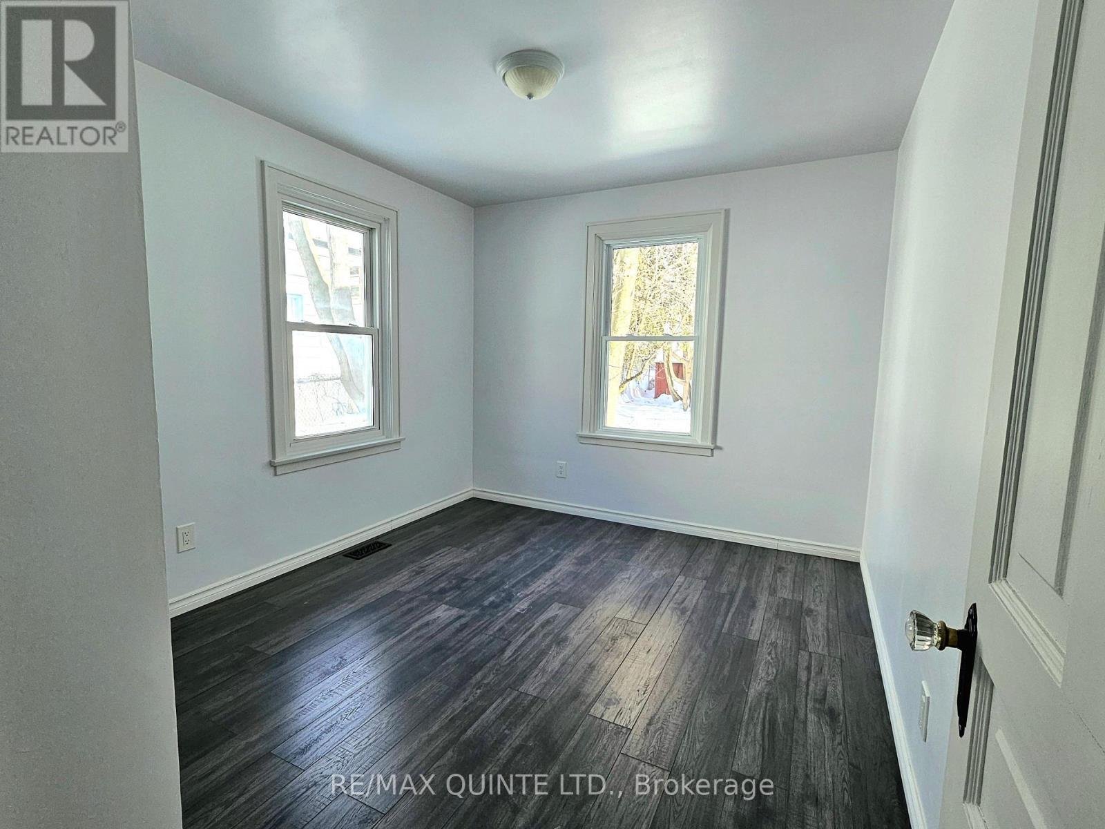 181 Burnham Street, Belleville (Belleville Ward), Ontario  K8N 3S1 - Photo 3 - X12777400