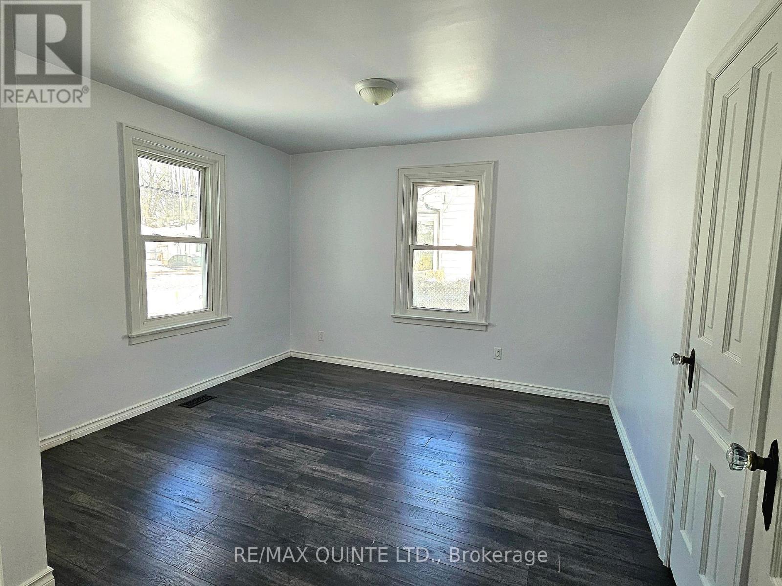 181 Burnham Street, Belleville (Belleville Ward), Ontario  K8N 3S1 - Photo 6 - X12777400