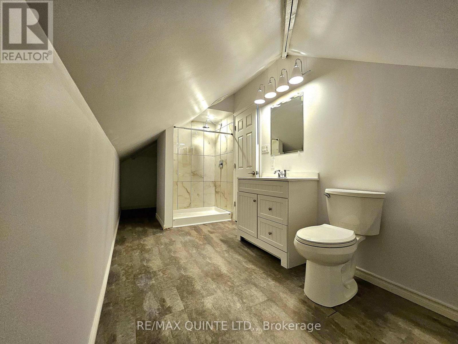 181 Burnham Street, Belleville (Belleville Ward), Ontario  K8N 3S1 - Photo 7 - X12777400