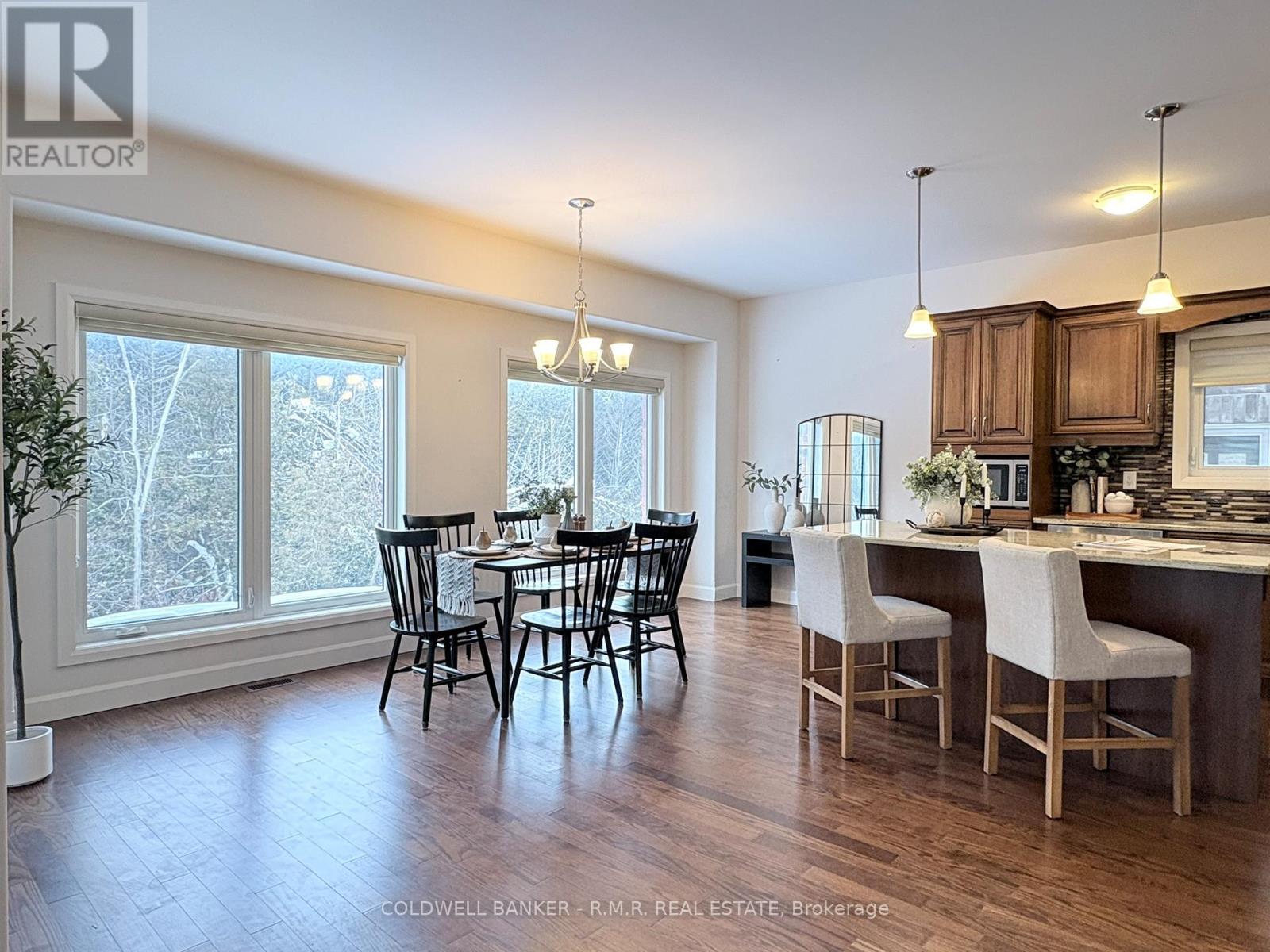 60 Alcorn Drive, Kawartha Lakes, Ontario  K9V 0M7 - Photo 3 - X12777414