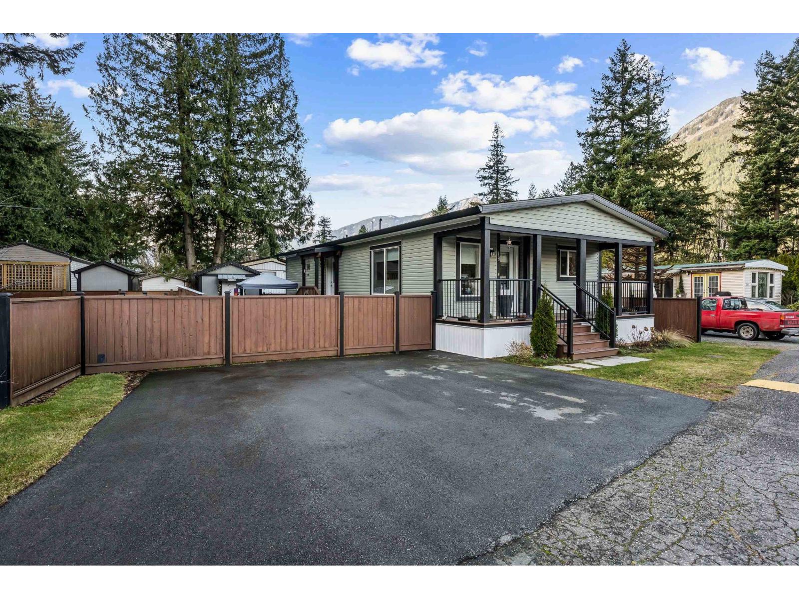 18 63071 FLOOD HOPE ROAD|Hope, Hope, British Columbia