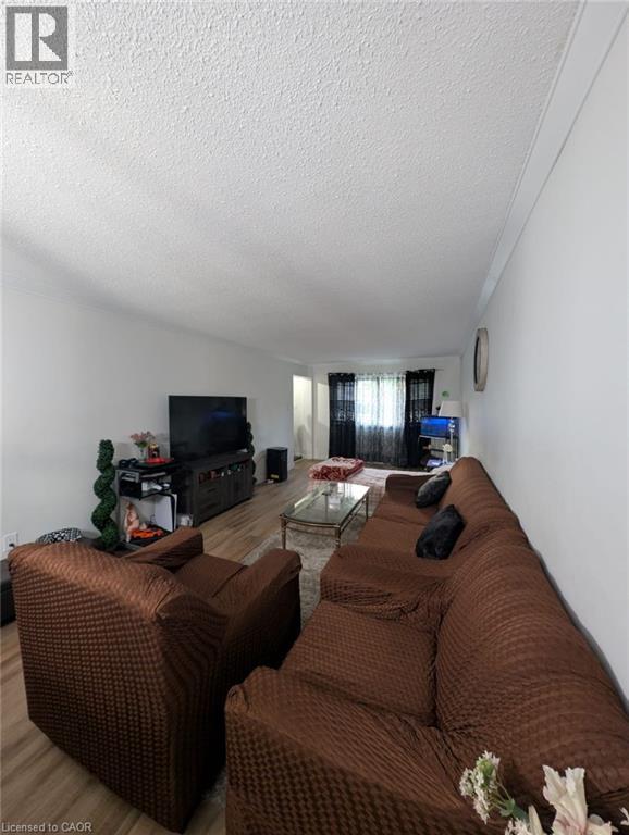 30 Green Valley Drive, Kitchener, Ontario  N2P 1G8 - Photo 11 - 40804382