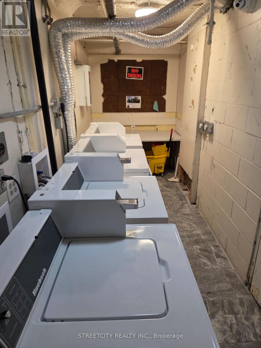 34 - 220 Ashland Avenue, London East, Ontario  N5W 4E4 - Photo 17 - X12777306