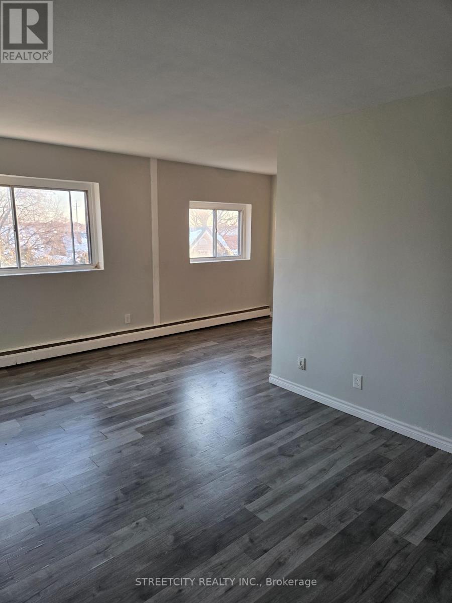 34 - 220 Ashland Avenue, London East, Ontario  N5W 4E4 - Photo 2 - X12777306