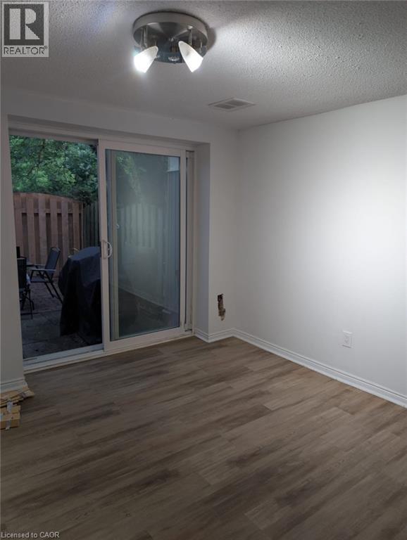 30 Green Valley Drive, Kitchener, Ontario  N2P 1G8 - Photo 3 - 40804382