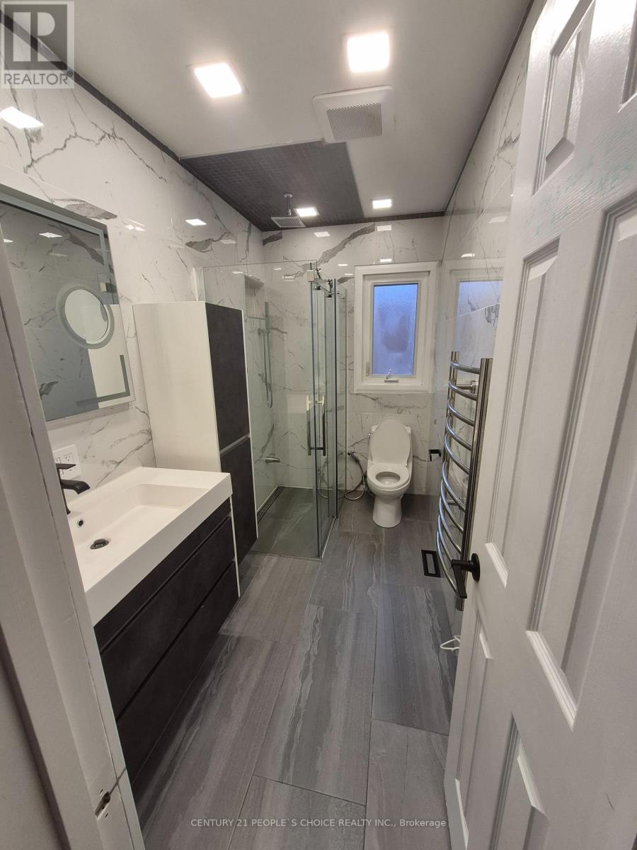 4554 Willow Creek Drive, Mississauga, Ontario  L5V 1G7 - Photo 30 - W12777174