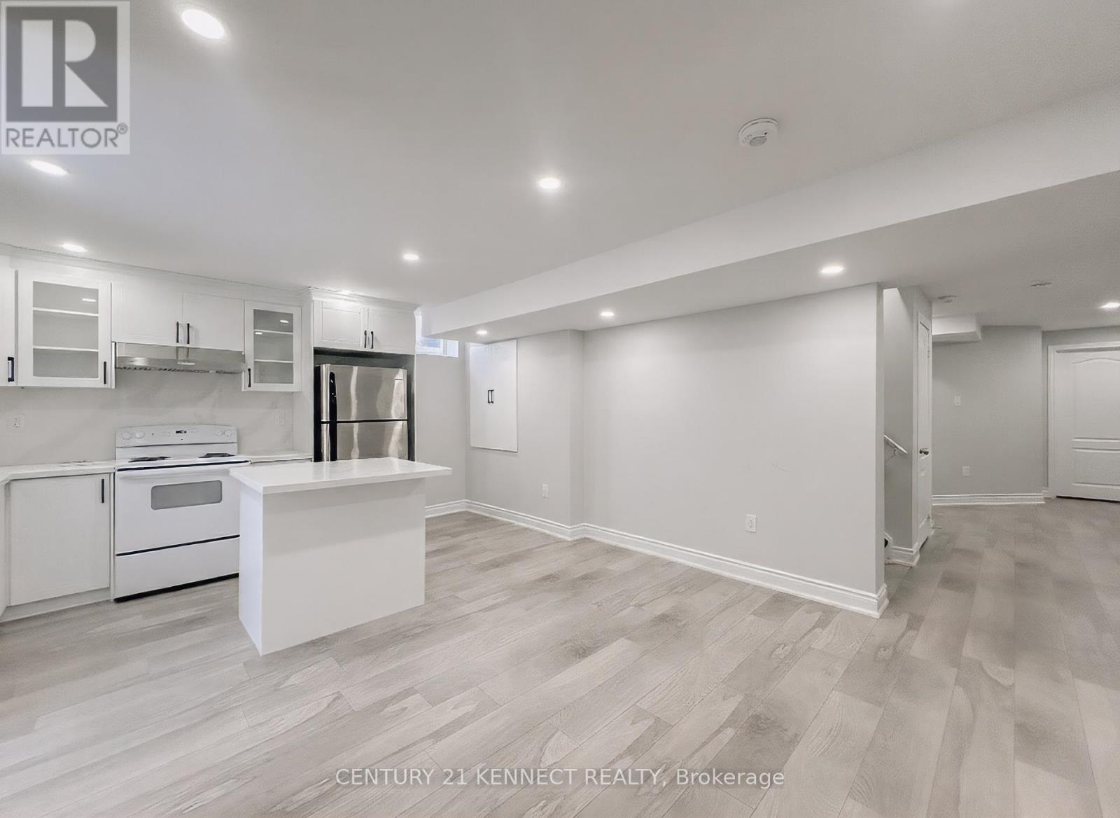 Bsmt - 23 Fieldstone Lane Avenue, Caledon, Ontario  L7C 3Y8 - Photo 5 - W12776748