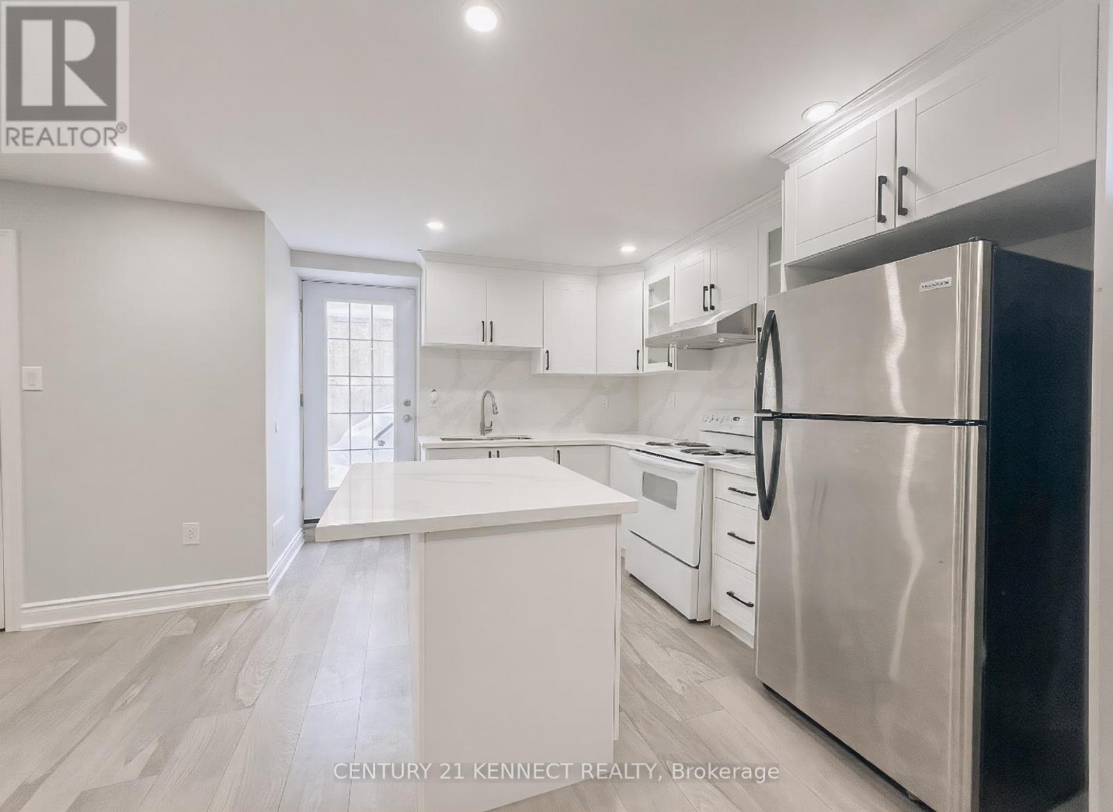 Bsmt - 23 Fieldstone Lane Avenue, Caledon, Ontario  L7C 3Y8 - Photo 3 - W12776748