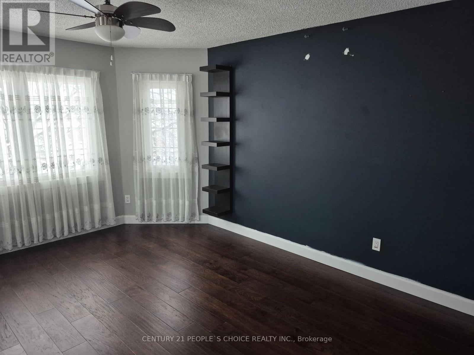 4554 Willow Creek Drive, Mississauga, Ontario  L5V 1G7 - Photo 15 - W12777174