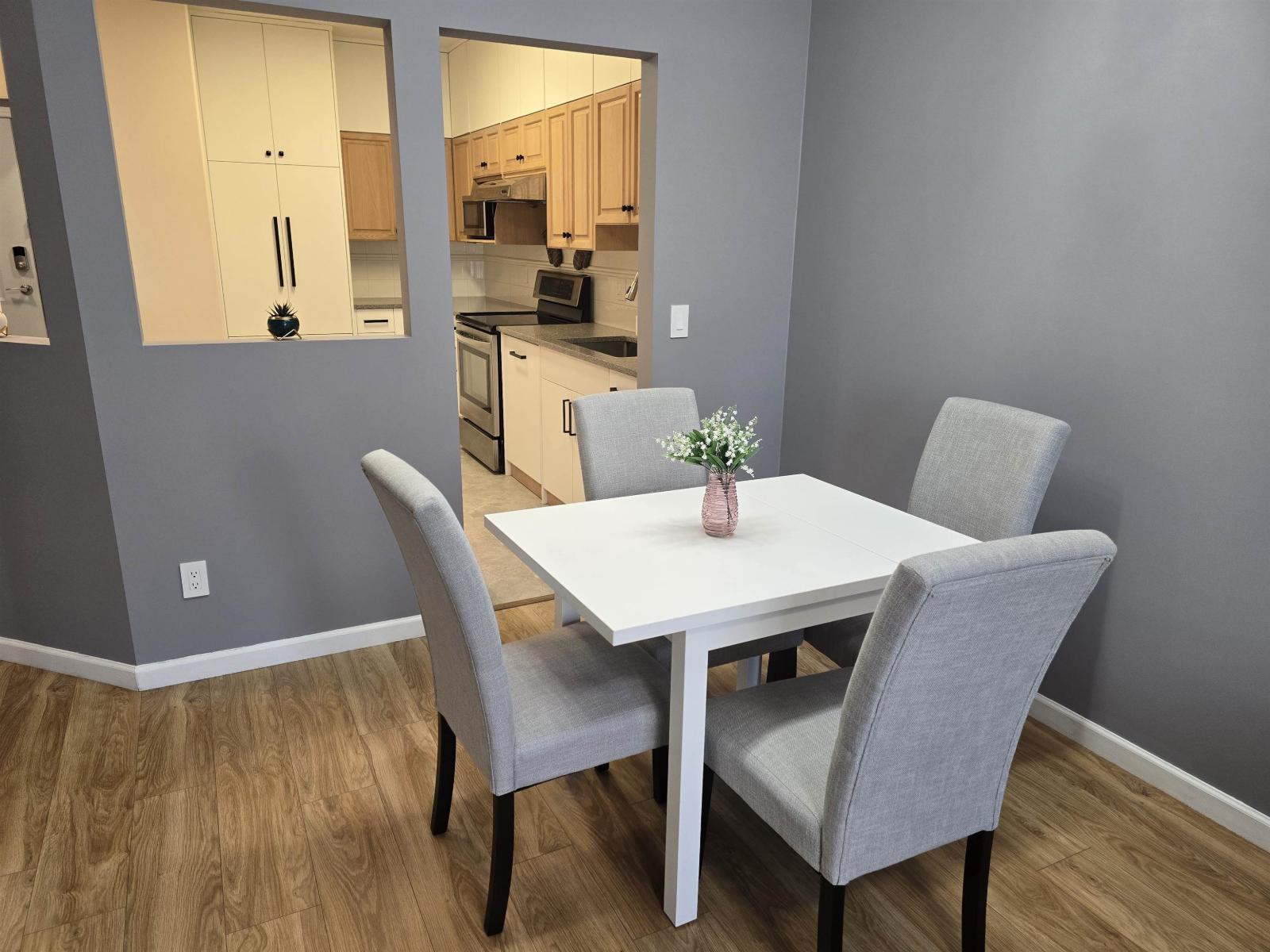 406 13860 70 Avenue, Surrey, British Columbia  V3W 0S1 - Photo 5 - R3076638