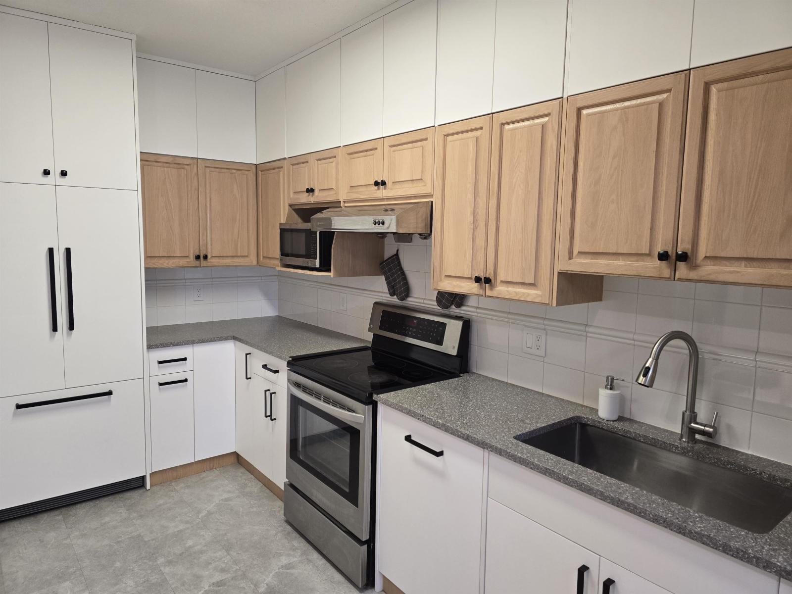 406 13860 70 Avenue, Surrey, British Columbia  V3W 0S1 - Photo 7 - R3076638