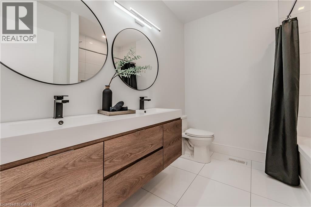 320 Otterbein Road, Kitchener, Ontario  N2B 0A7 - Photo 21 - 40803812