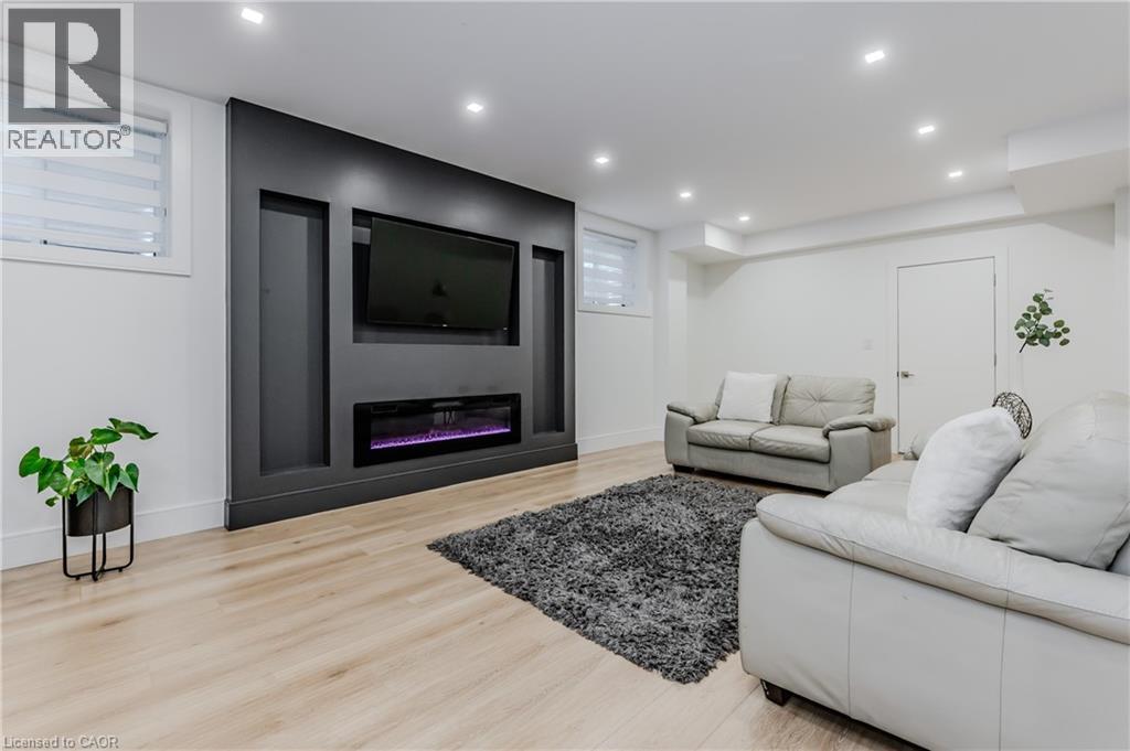 320 Otterbein Road, Kitchener, Ontario  N2B 0A7 - Photo 34 - 40803812