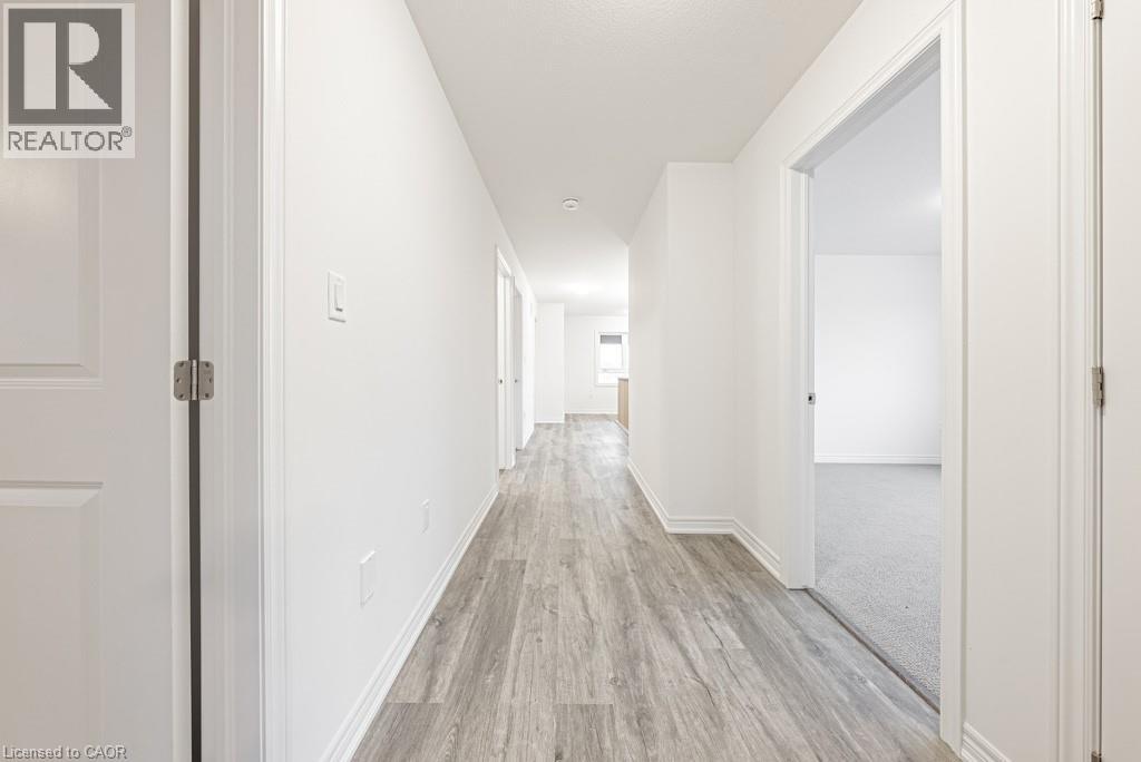 238 Longboat Run W, Brantford, Ontario  N3T 0X1 - Photo 25 - 40803480