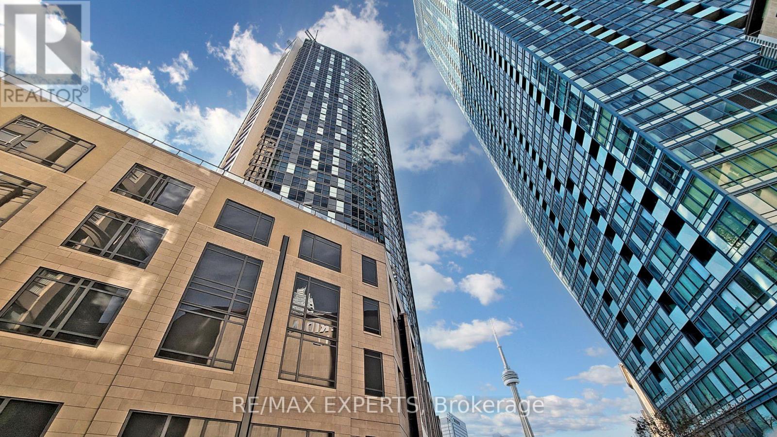 2305 - 1 The Esplanade Drive, Toronto, Ontario  M5E 0A8 - Photo 2 - C12777304