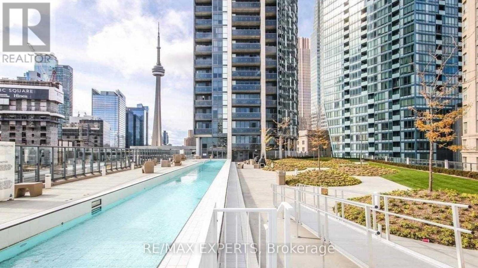 2305 - 1 The Esplanade Drive, Toronto, Ontario  M5E 0A8 - Photo 9 - C12777304
