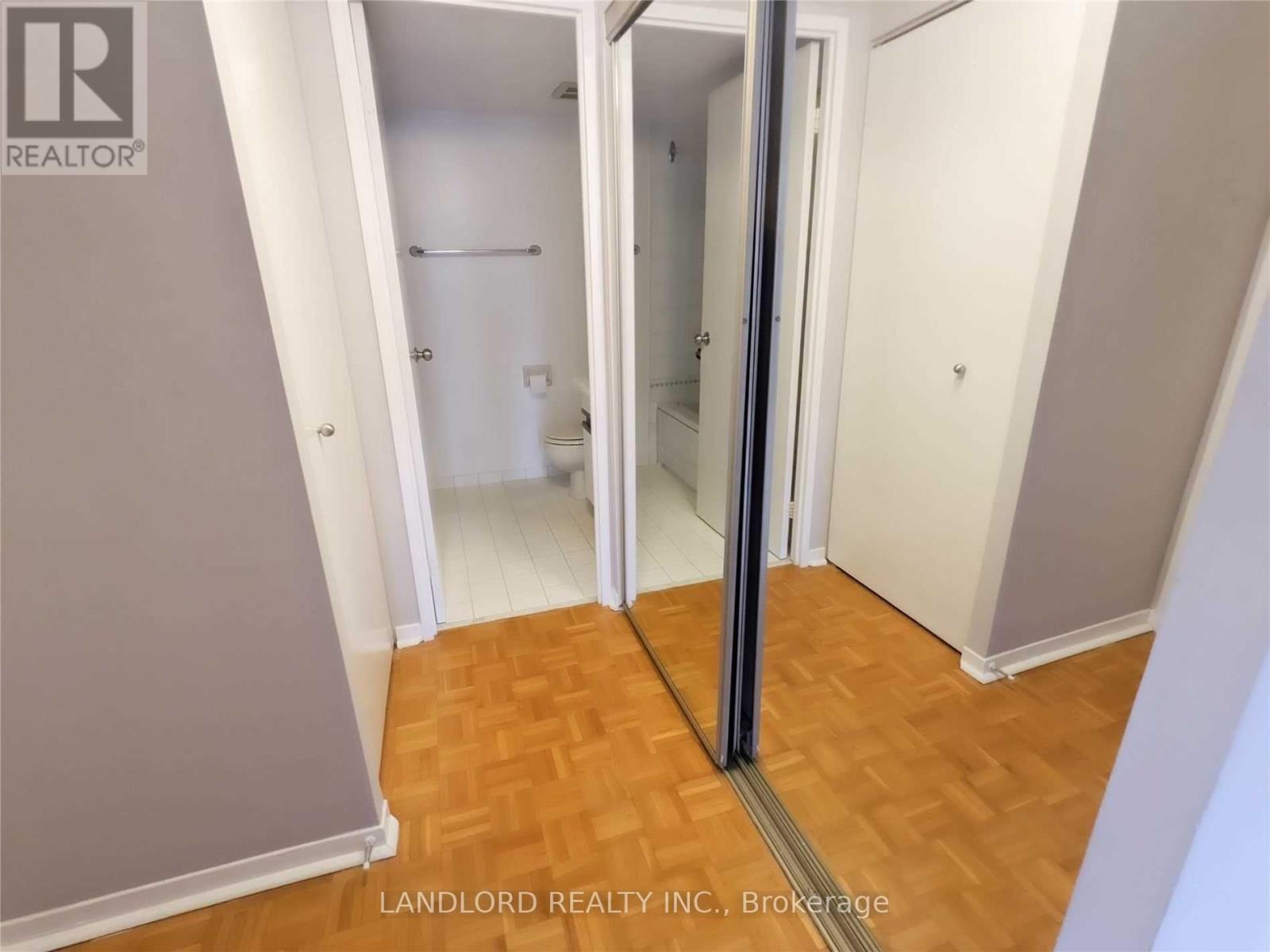 907 - 1001 Bay Street, Toronto, Ontario  M5S 3A6 - Photo 12 - C12777354