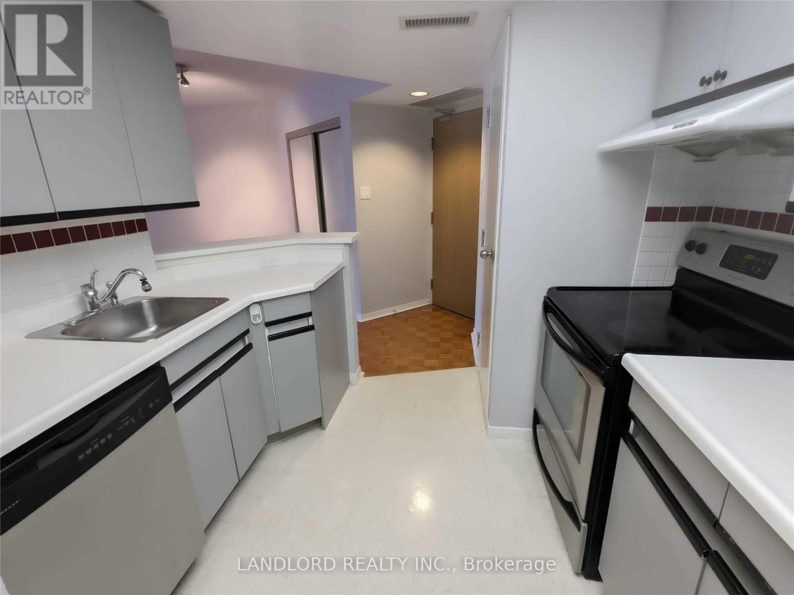 907 - 1001 Bay Street, Toronto, Ontario  M5S 3A6 - Photo 4 - C12777354