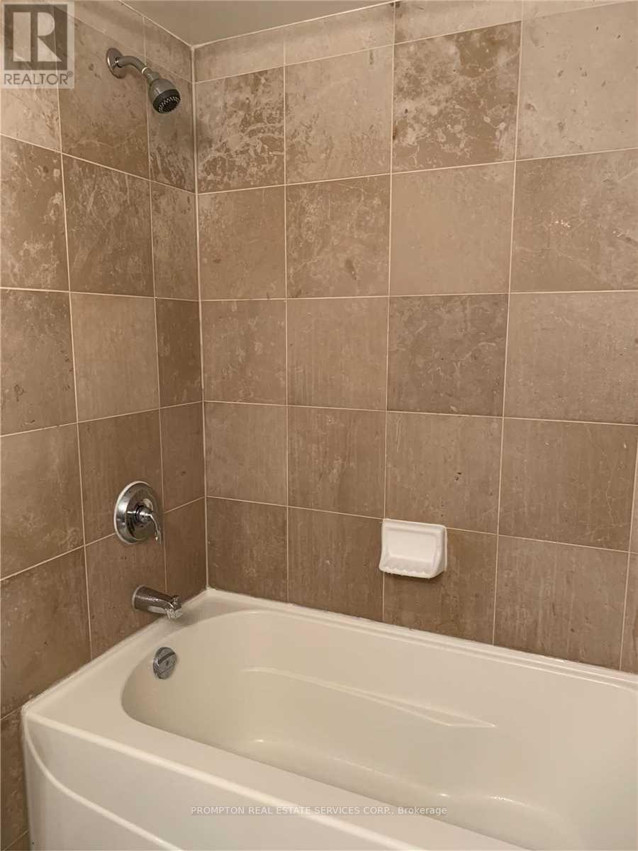 3312 - 763 Bay Street, Toronto, Ontario  M5G 2R3 - Photo 13 - C12777398