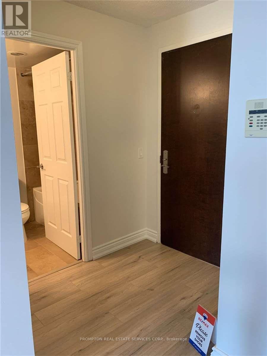 3312 - 763 Bay Street, Toronto, Ontario  M5G 2R3 - Photo 15 - C12777398