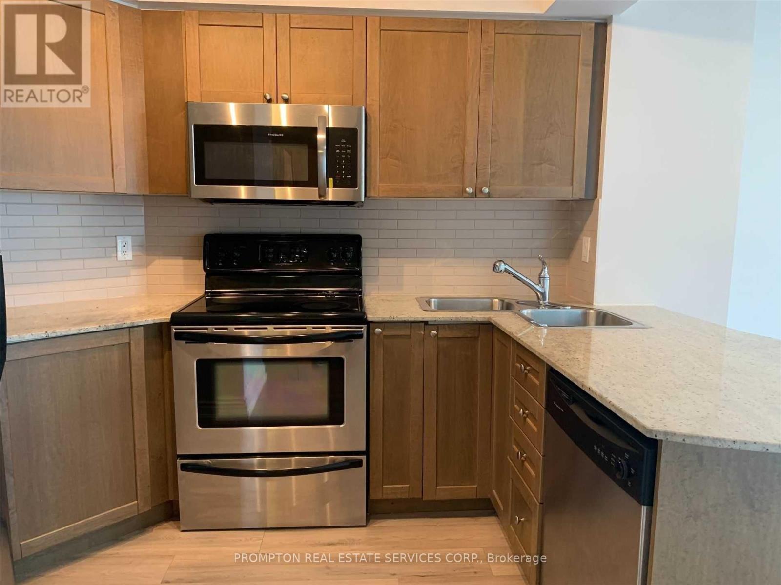 3312 - 763 Bay Street, Toronto, Ontario  M5G 2R3 - Photo 6 - C12777398