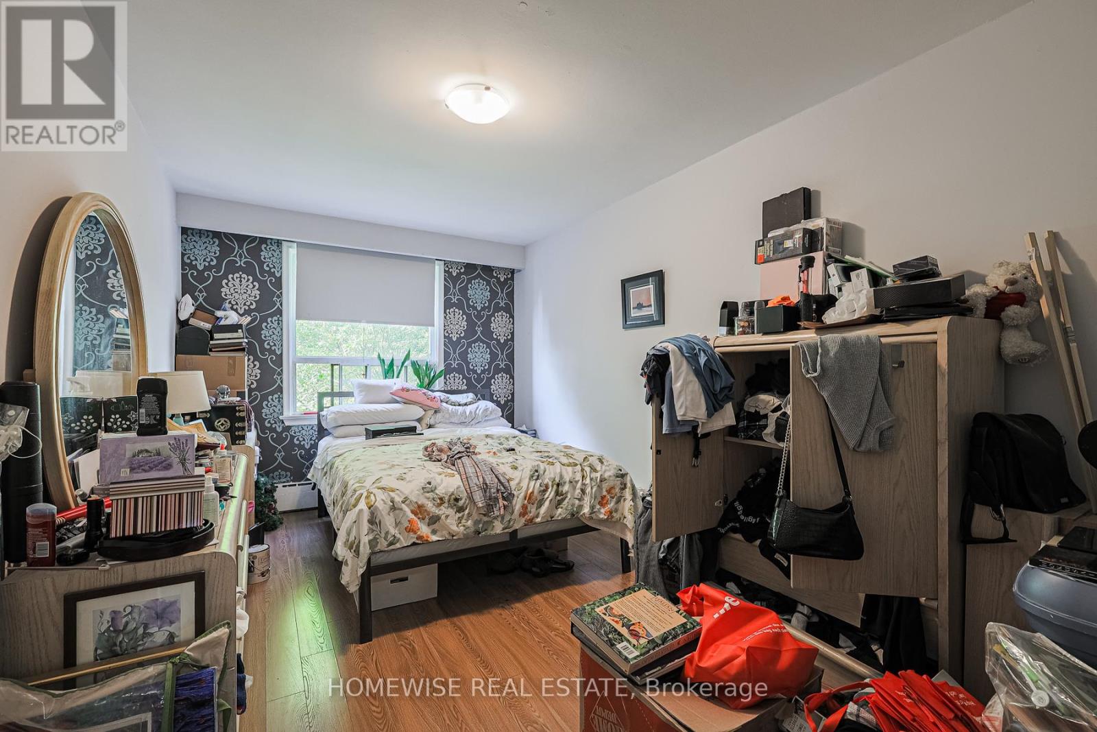 4 Lanark Avenue, Toronto, Ontario  M6C 2B3 - Photo 7 - C12777428