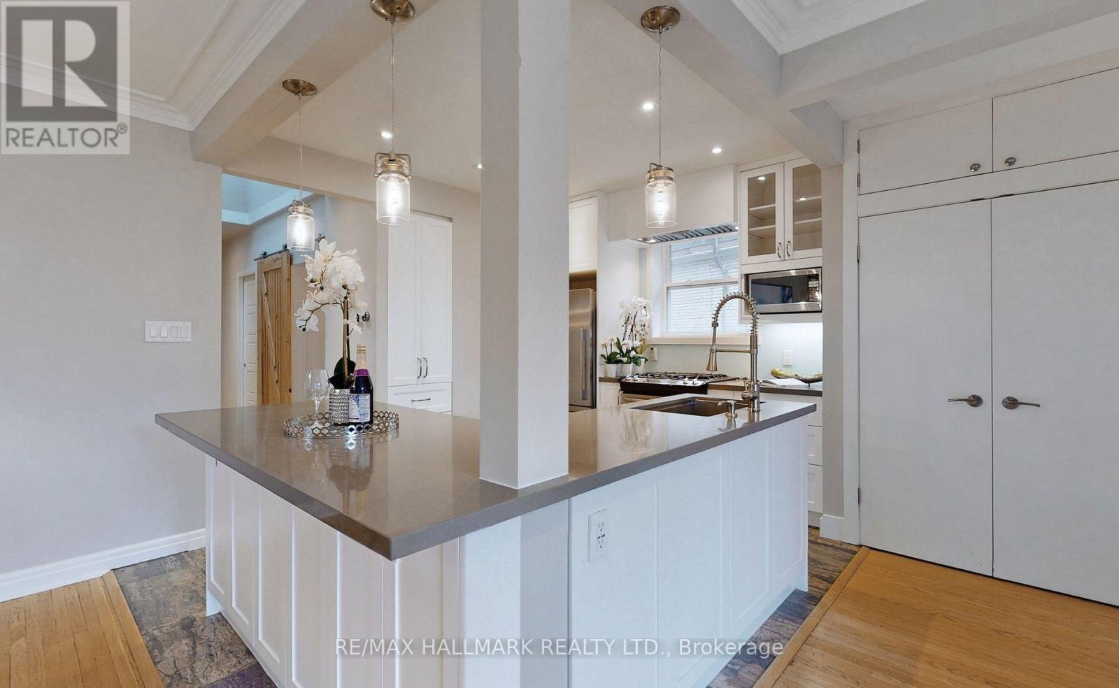 Main Fl - 96 Glen Davis Crescent, Toronto, Ontario  M4E 1X5 - Photo 15 - E12777308