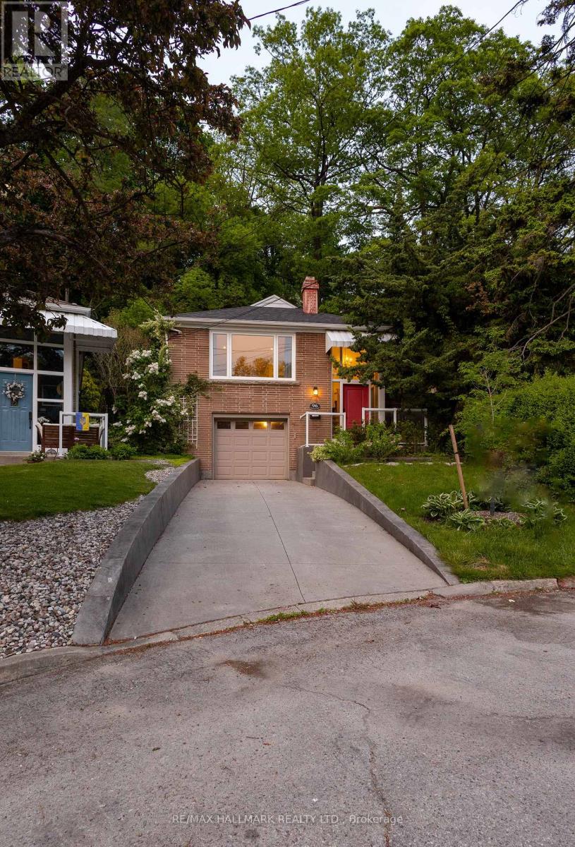 Main Fl - 96 Glen Davis Crescent, Toronto, Ontario  M4E 1X5 - Photo 3 - E12777308