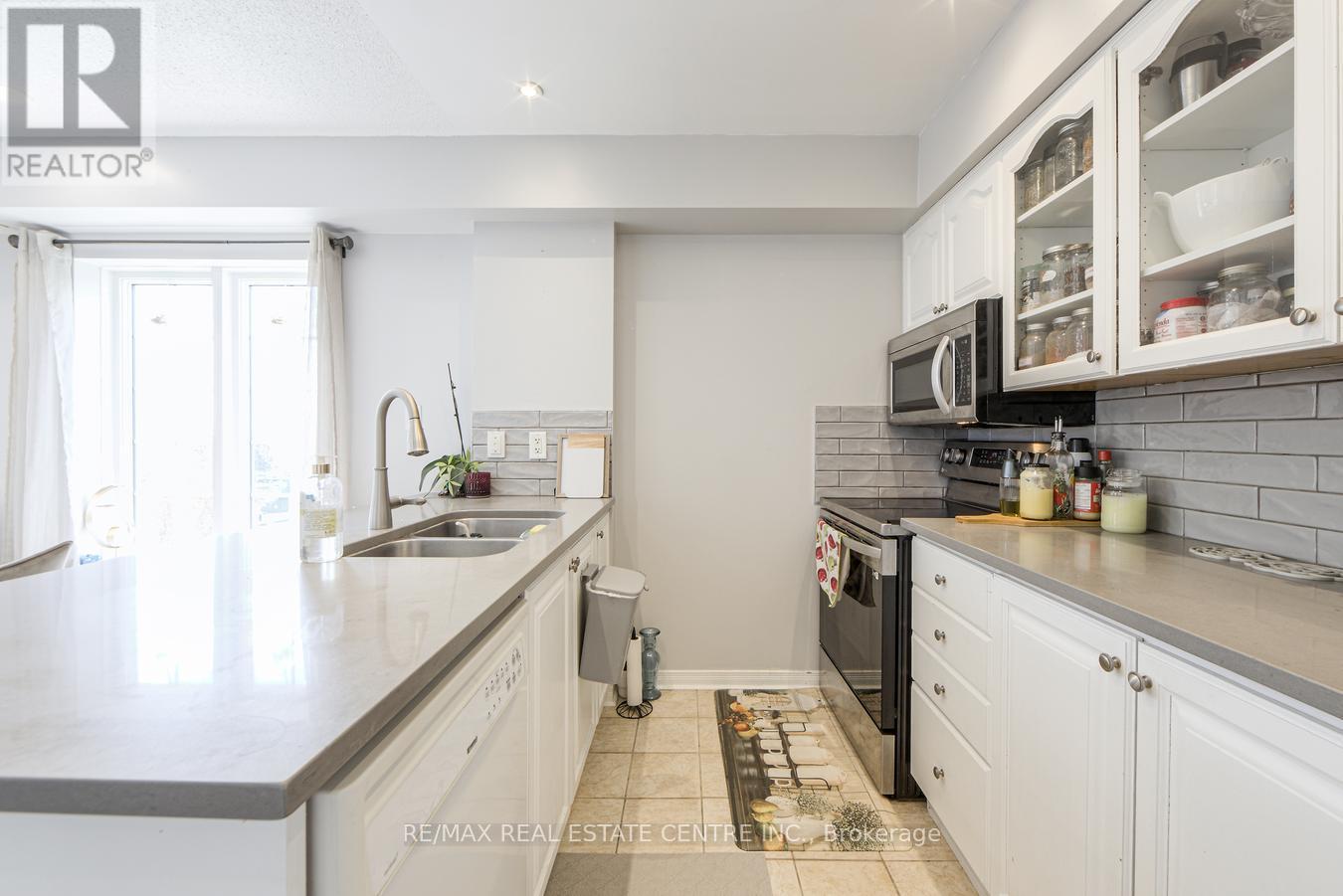 207 - 106 Aspen Springs Drive, Clarington, Ontario  L1C 5N7 - Photo 17 - E12777424