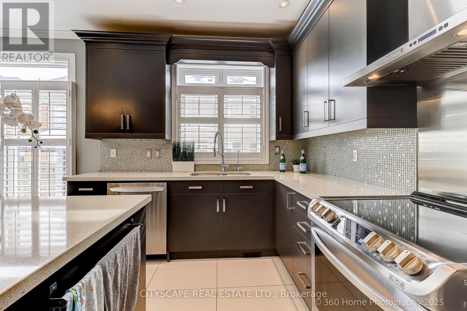 381 Summeridge Drive, Vaughan, Ontario  L4J 8T7 - Photo 16 - N12777360