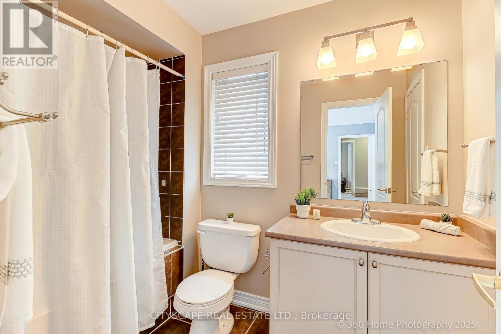 381 Summeridge Drive, Vaughan, Ontario  L4J 8T7 - Photo 19 - N12777360