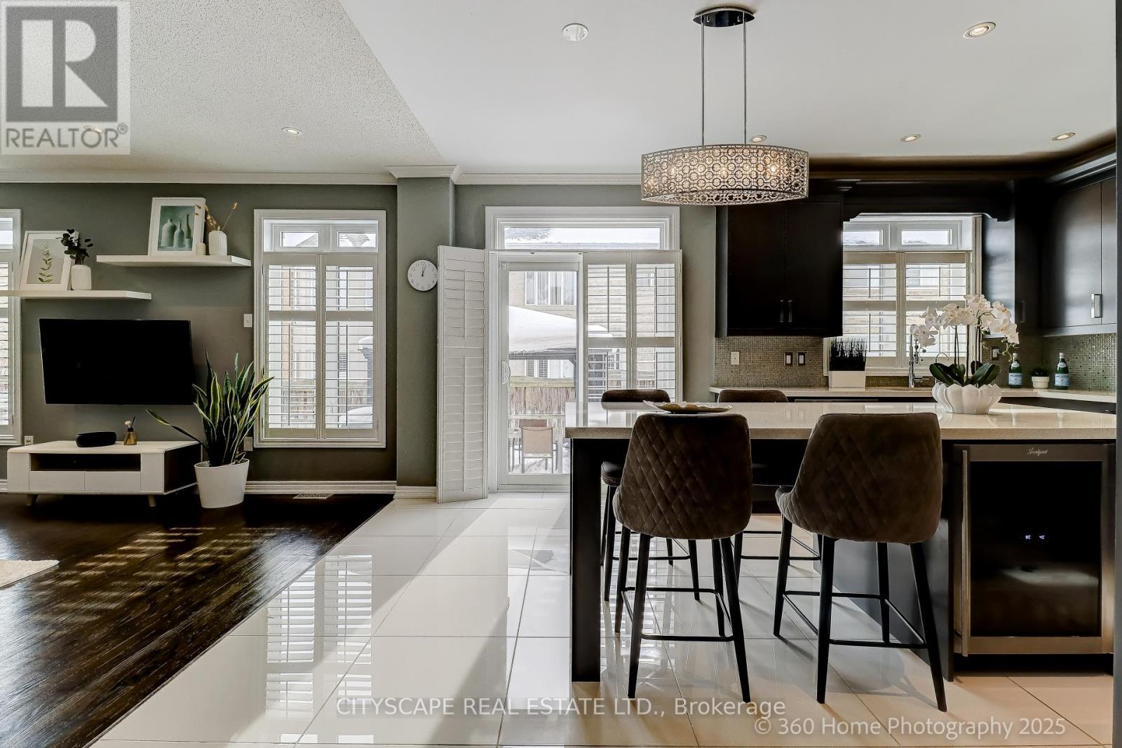 381 Summeridge Drive, Vaughan, Ontario  L4J 8T7 - Photo 8 - N12777360